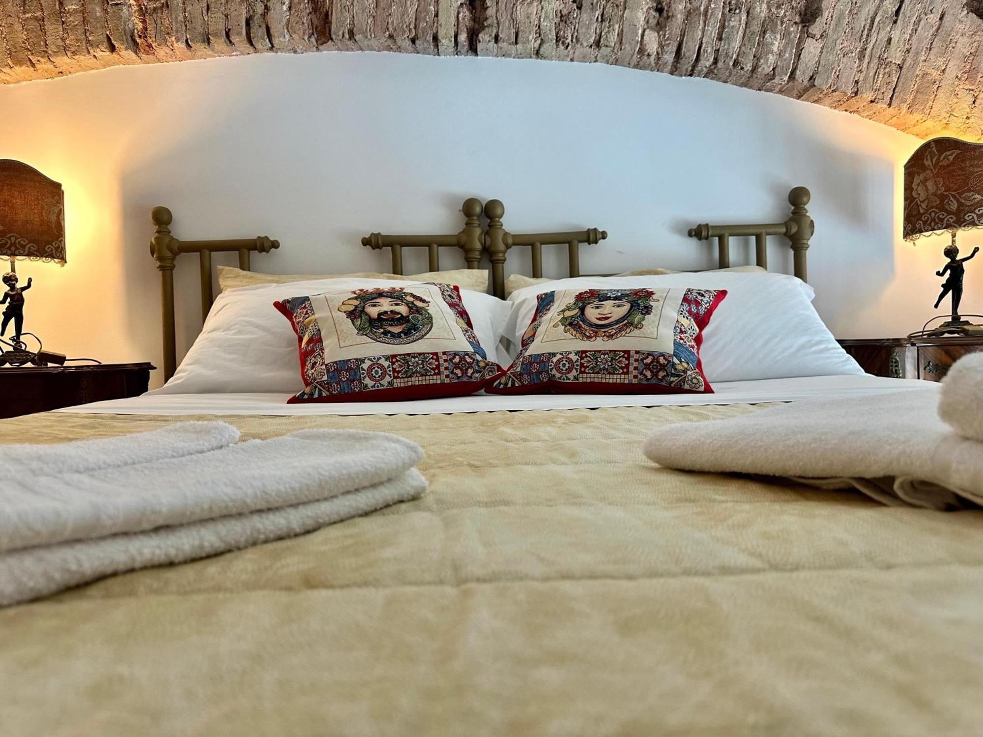 Backy Home Катания Екстериор снимка